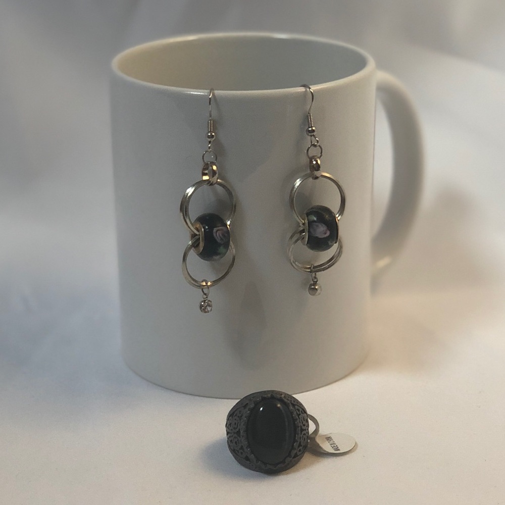 Earring and ring set - in black and silver
